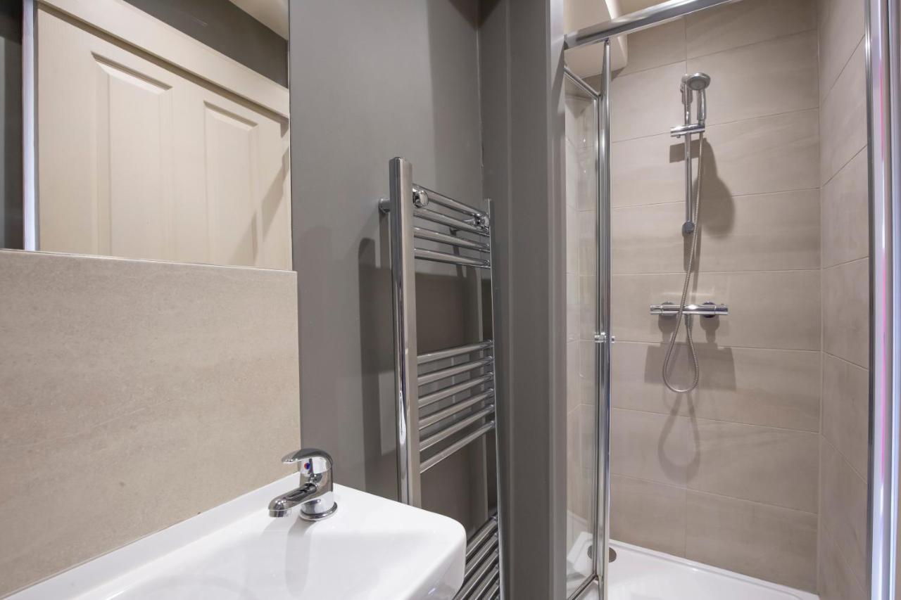 Patrick'S Pool- 4 Bedroom,4 Bathroom, Most Central Luxury Townhouse! Йорк Екстер'єр фото